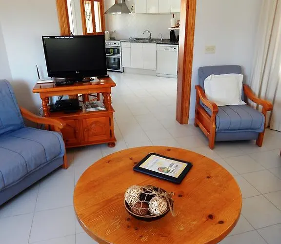 Carfax Villa